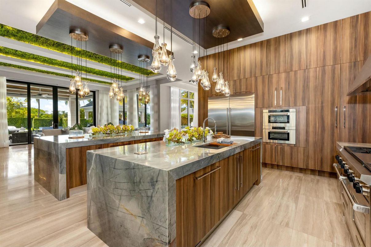 Interior, Kitchen, Pendant Lights, Recessed Lighting, Stainless Steel Appliances