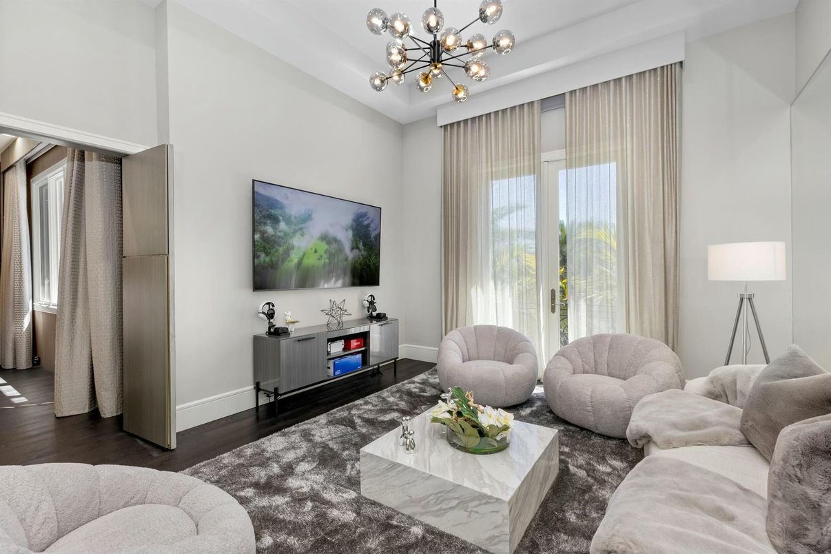 Interior, Living room, Pendant Lights, Wood Texture Flooring