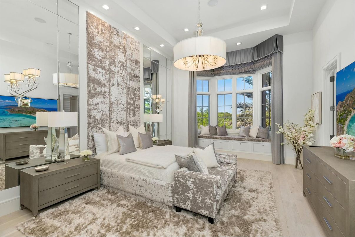Bedroom, Chandelier, Interior, Pendant Lights, Recessed Lighting, Wood Texture Flooring
