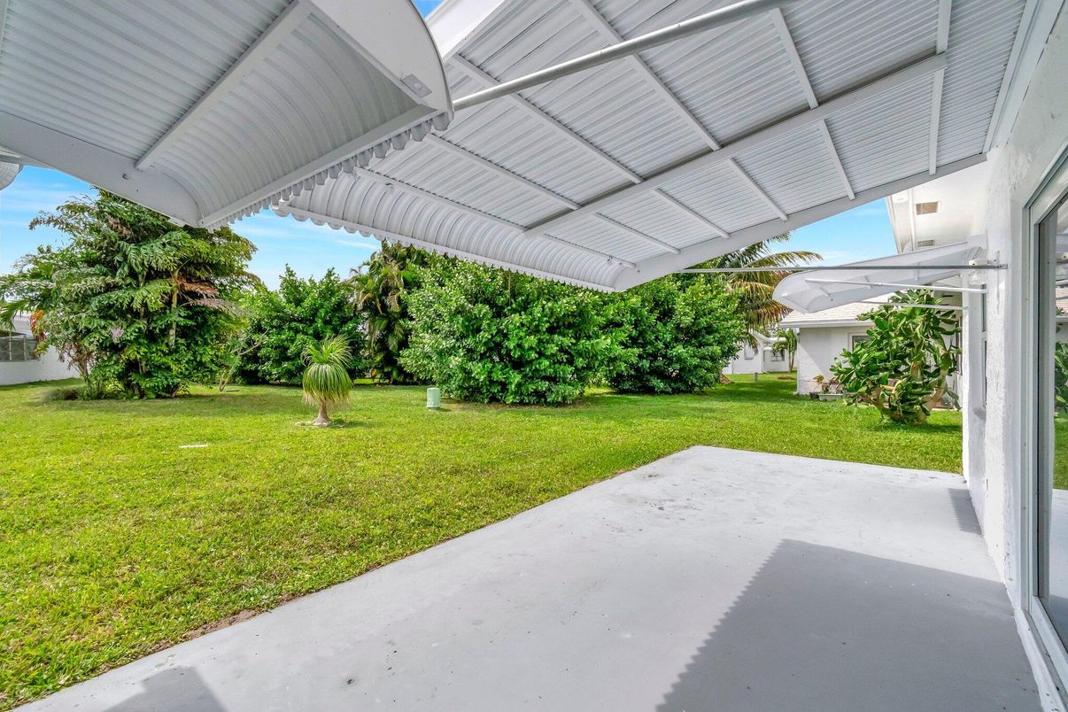 Backyard, Exterior