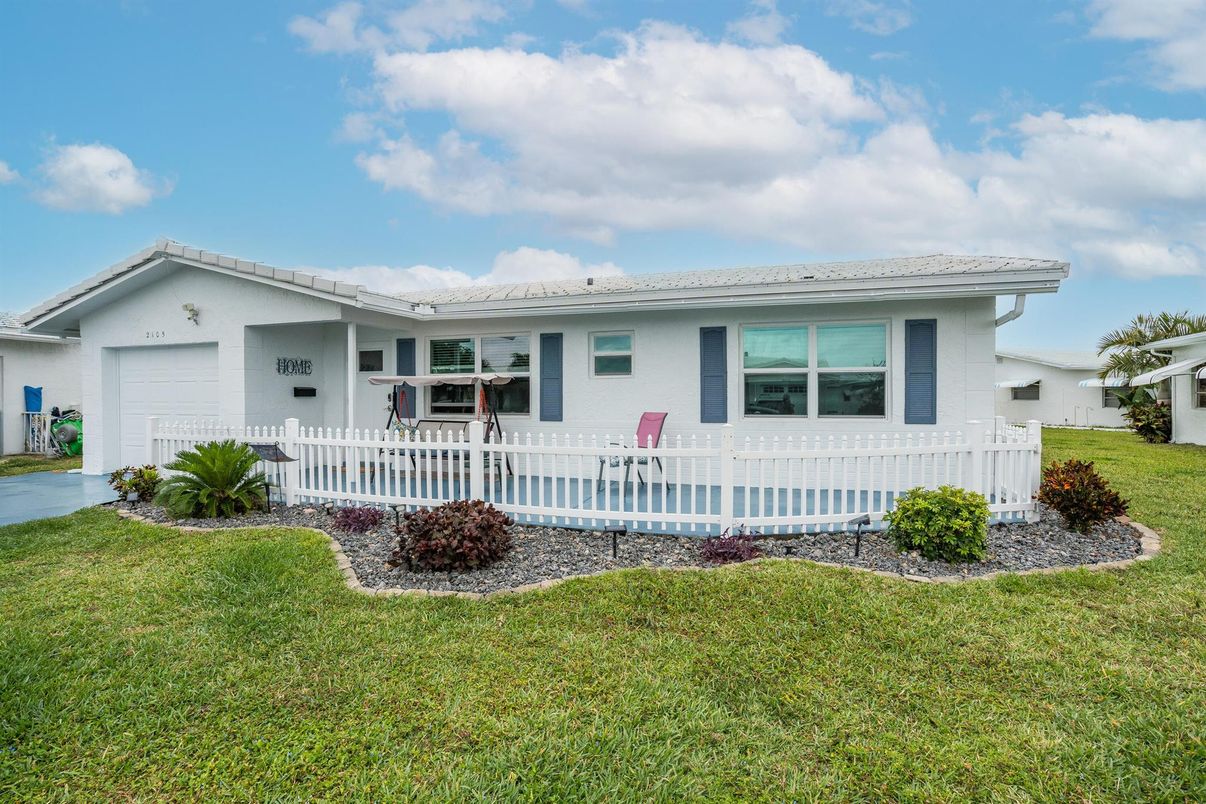 Attached, Backyard, Exterior, Facade, Ranch