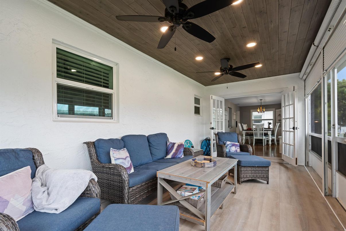 Dining room, Interior, Living room, Recessed Lighting, Wooden Ceilings, Wood Texture Flooring