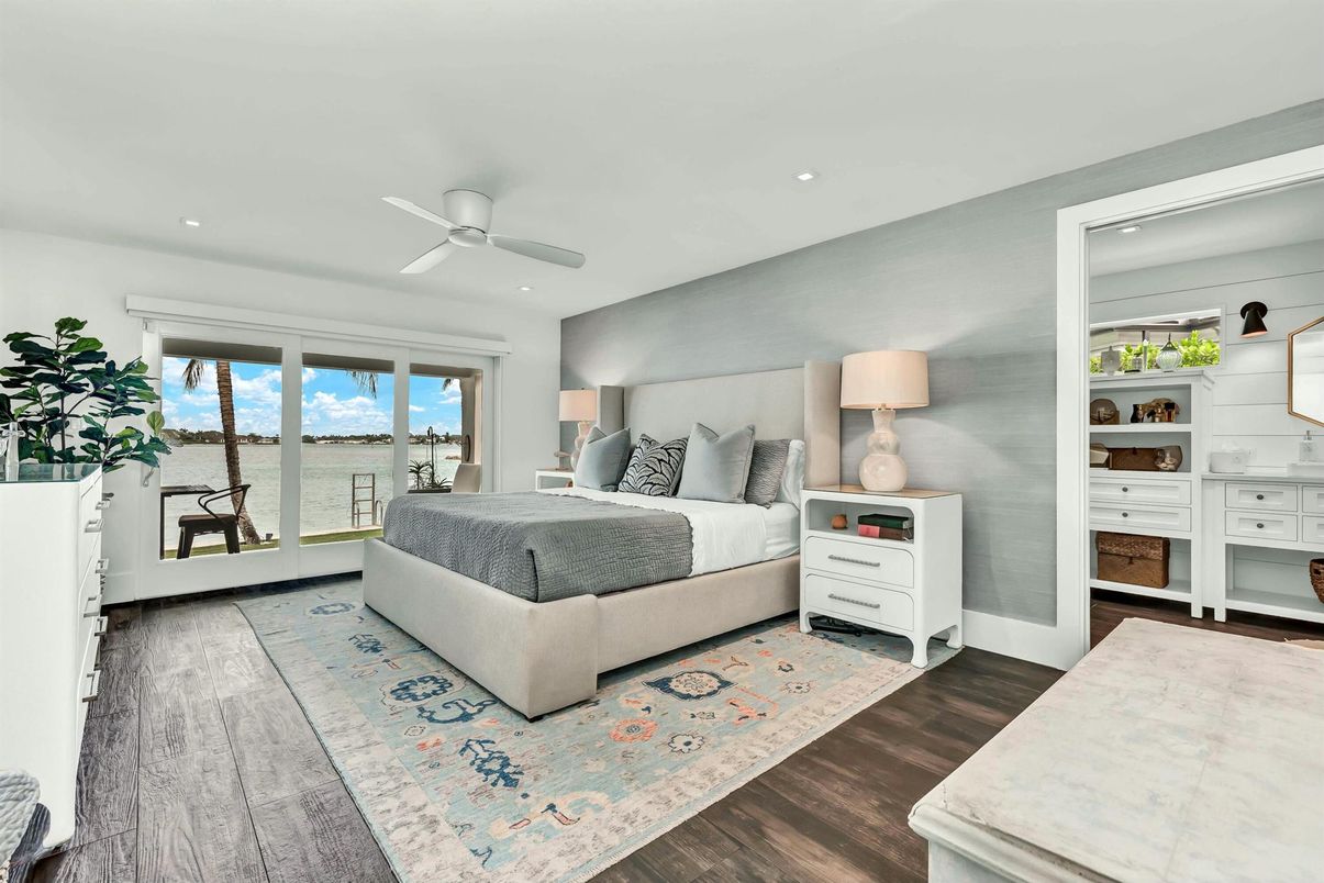 Bedroom, Interior, Recessed Lighting, Water, Wood Texture Flooring