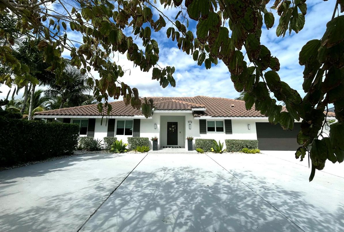 Backyard, Exterior, Facade, Mediterranean