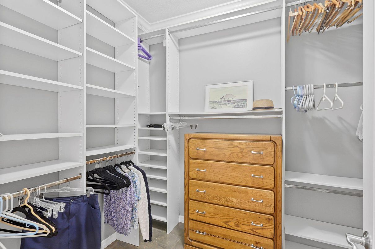 Interior, Walk-in Closets