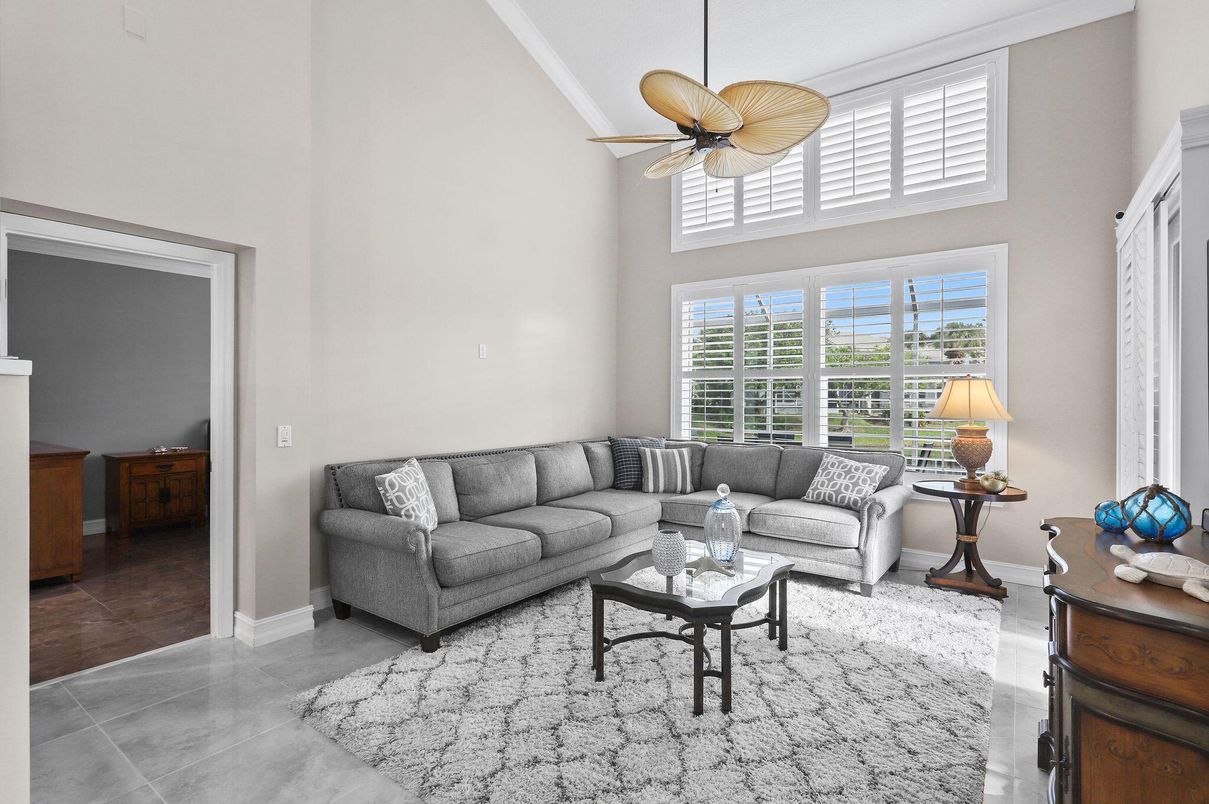 Interior, Living room, Pendant Lights