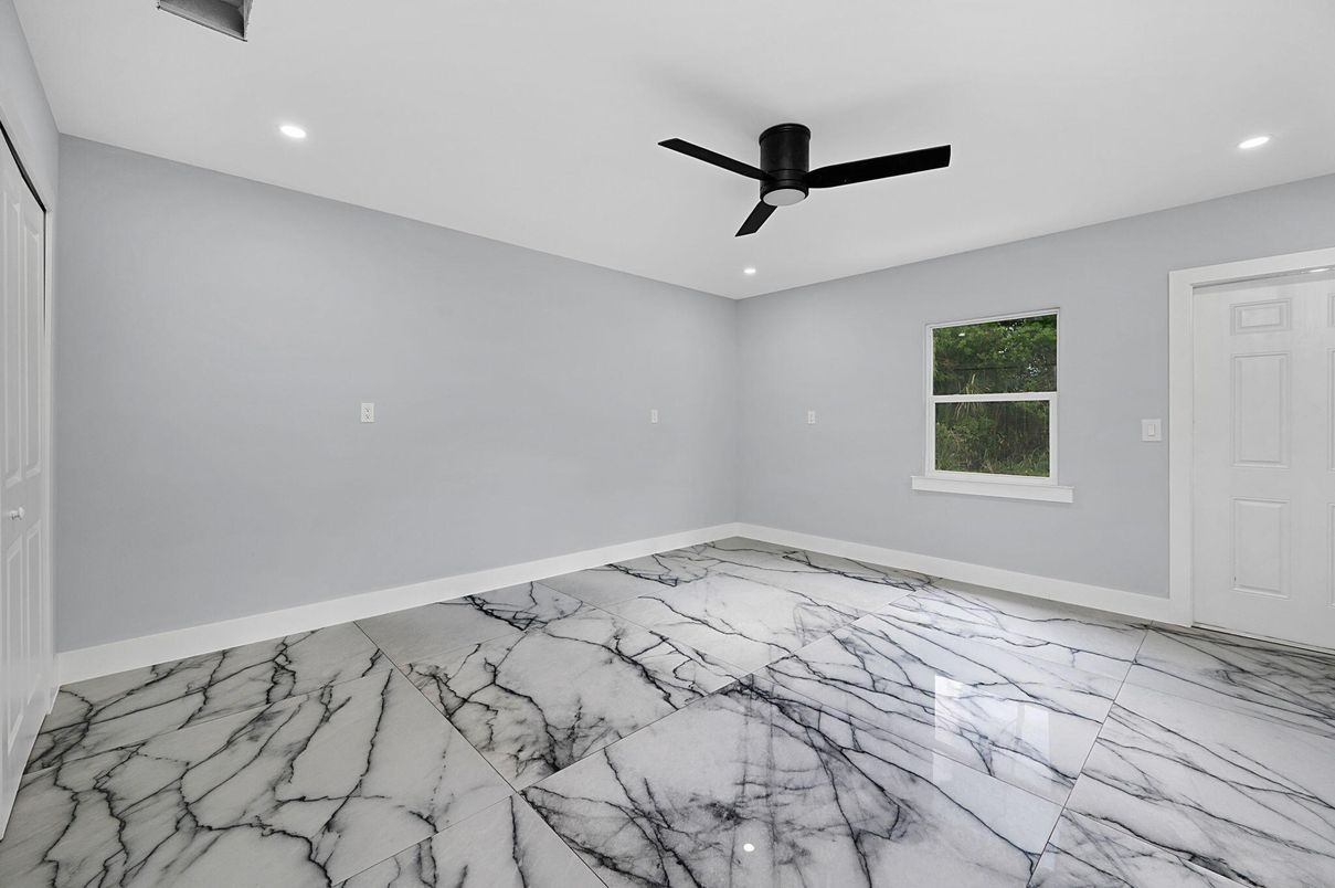 Empty room, Interior, Marble, Recessed Lighting