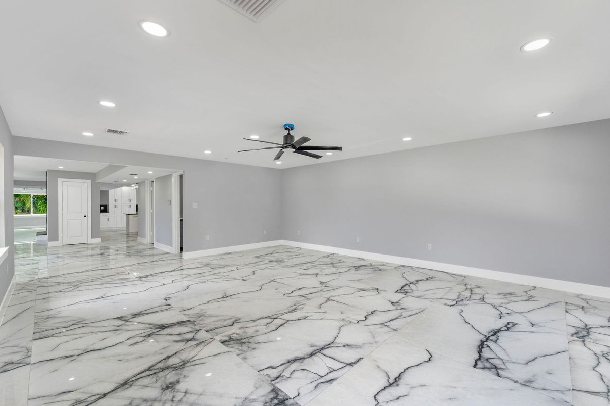 Empty room, Interior, Marble, Recessed Lighting