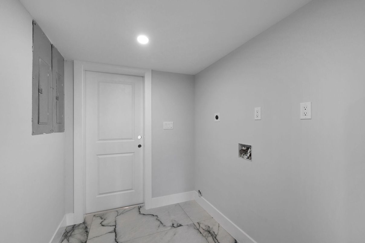 Empty room, Interior, Marble, Recessed Lighting