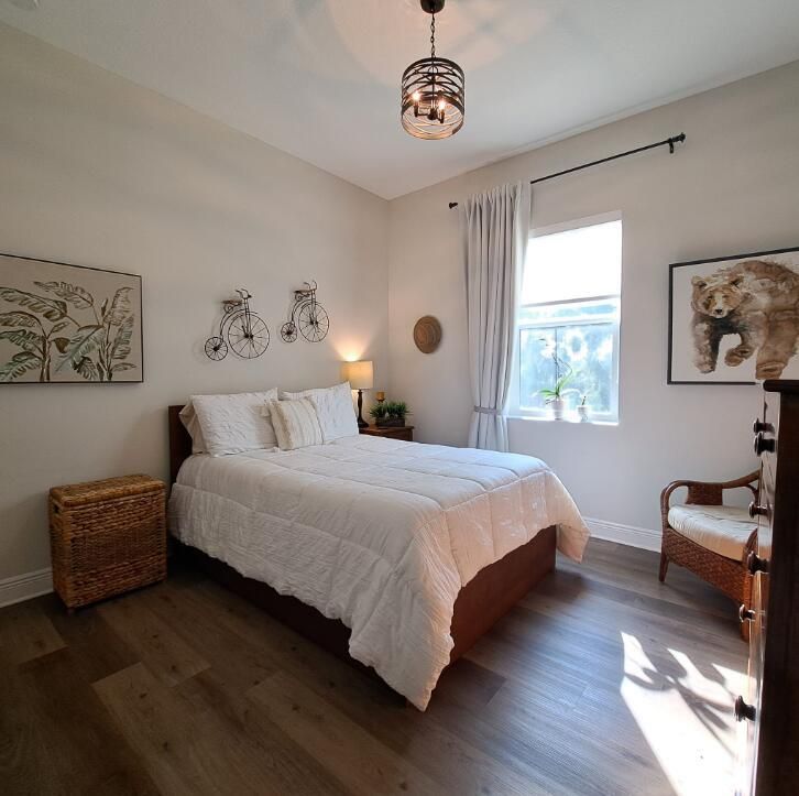 Bedroom, Interior, Pendant Lights, Wood Texture Flooring