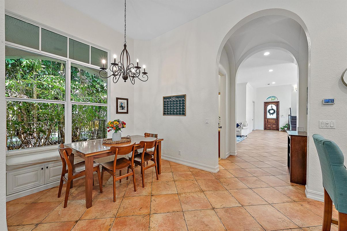 Chandelier, Dining room, Interior, Recessed Lighting