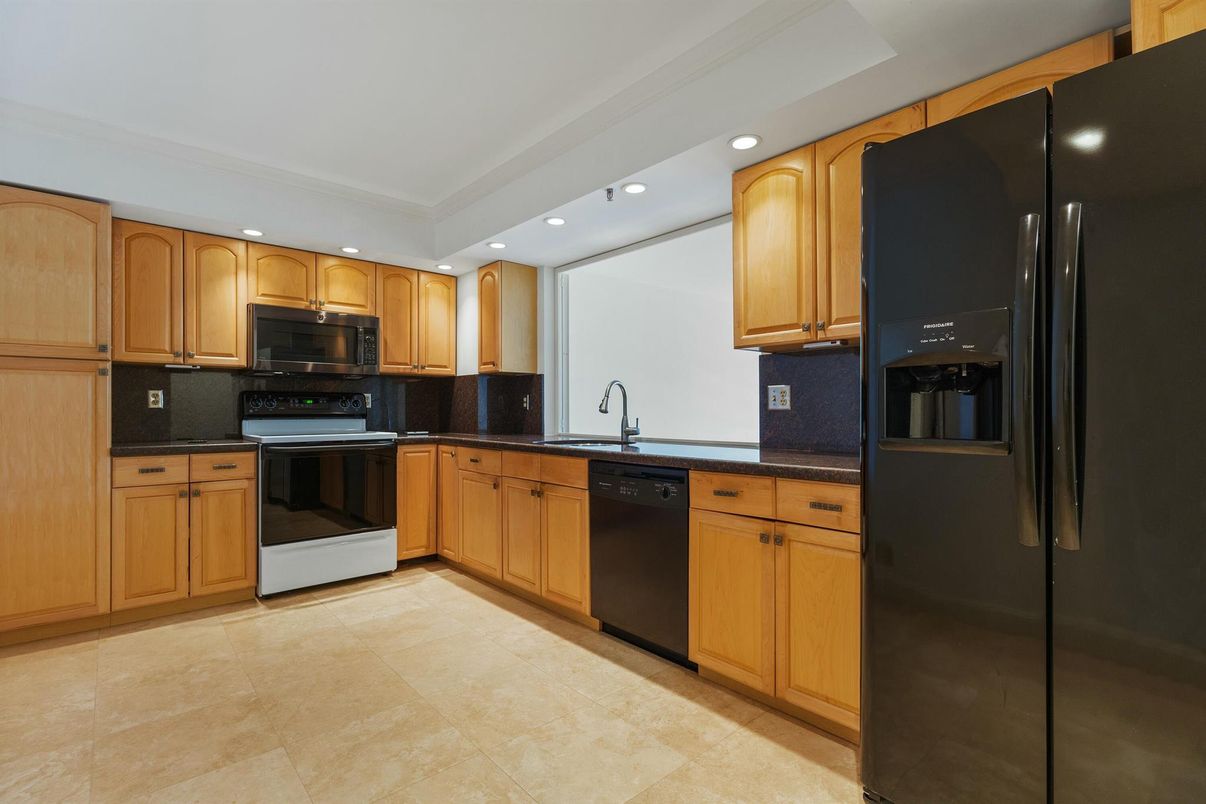 Interior, Kitchen, Recessed Lighting
