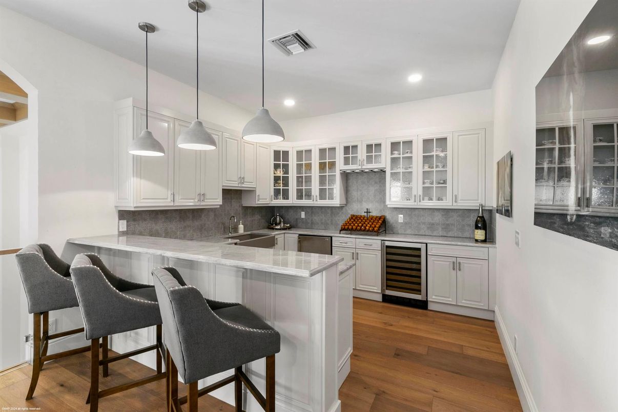 Interior, Kitchen, Pendant Lights, Recessed Lighting, Wood Texture Flooring