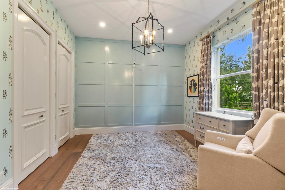 Interior, Pendant Lights, Recessed Lighting, Wood Texture Flooring