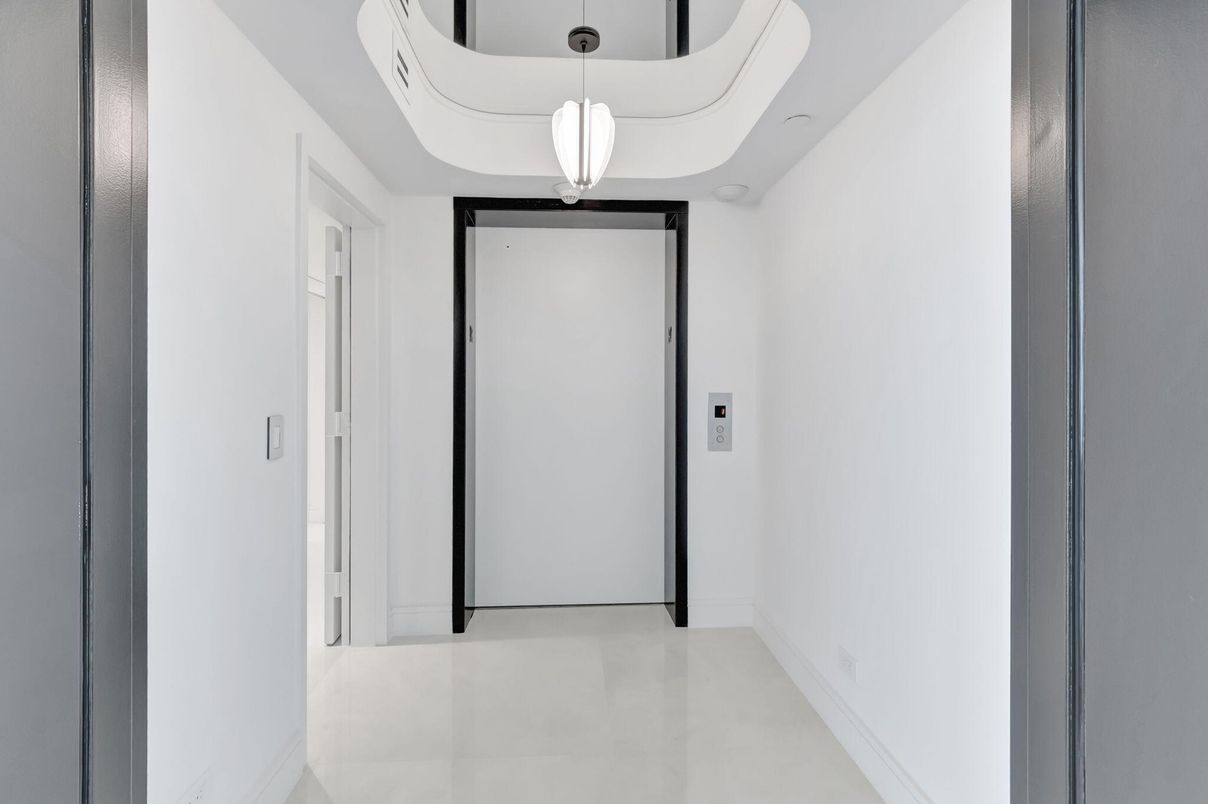 Elevator, Interior, Pendant Lights