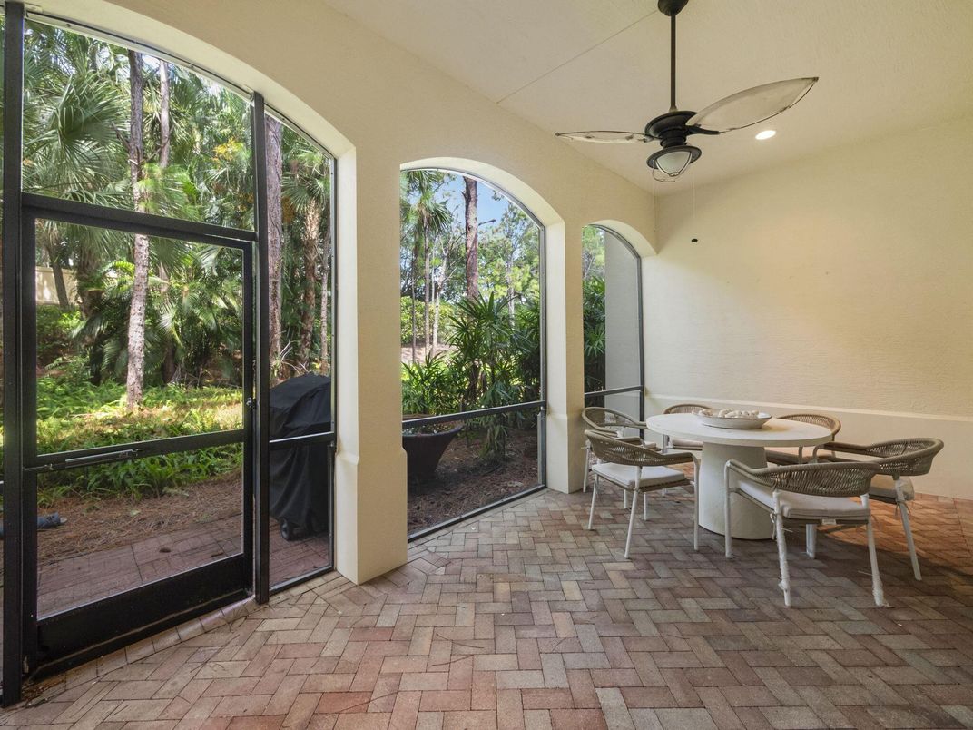 Dining room, Interior, Recessed Lighting, Sun Room