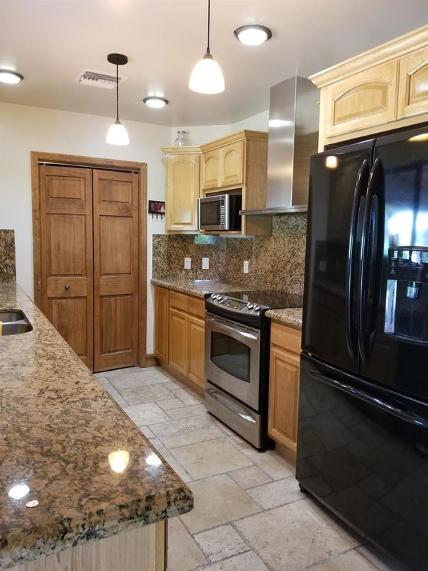 Interior, Kitchen, Pendant Lights, Recessed Lighting