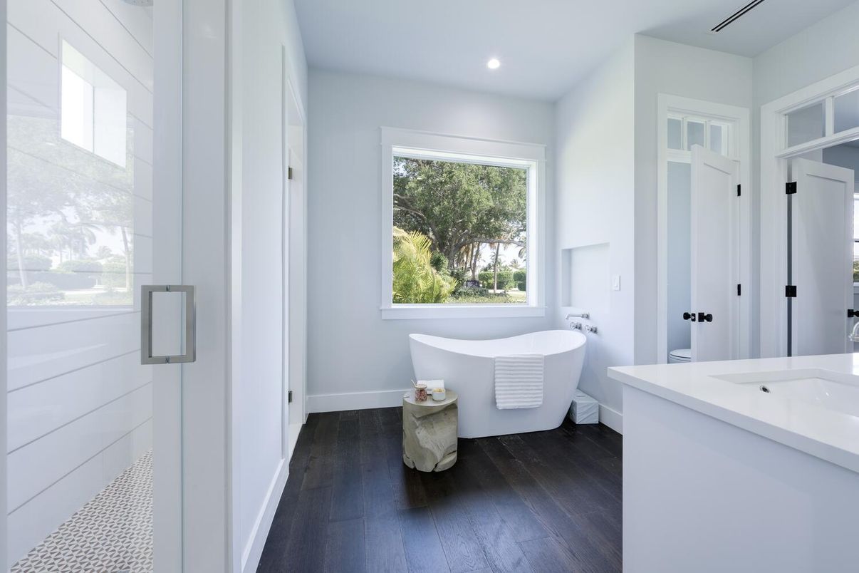 Bathroom, Free Standing Baths, Interior, Recessed Lighting, Wood Texture Flooring