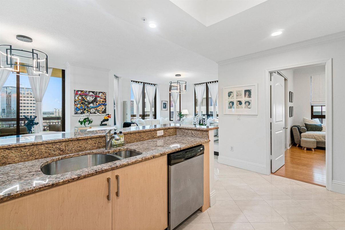 Interior, Kitchen, Recessed Lighting