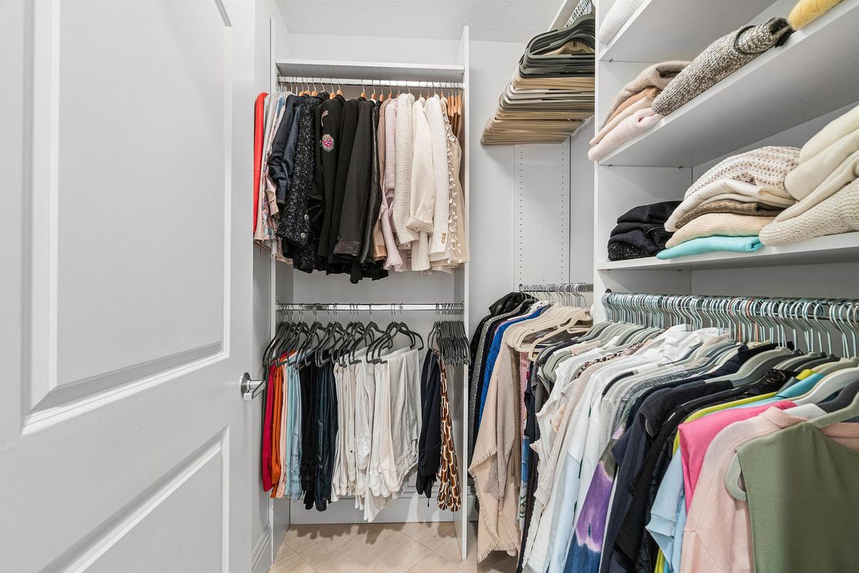Interior, Walk-in Closets