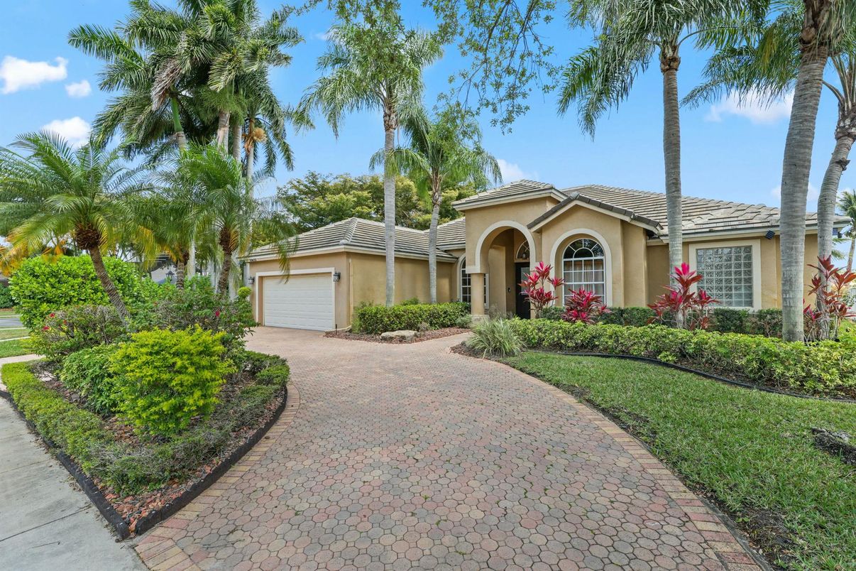 Attached, Backyard, Exterior, Facade, Mediterranean