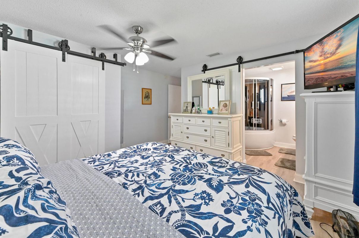 Bathroom, Bedroom, Interior