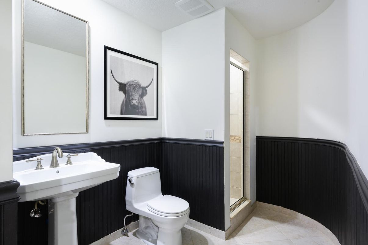 Bathroom, Interior