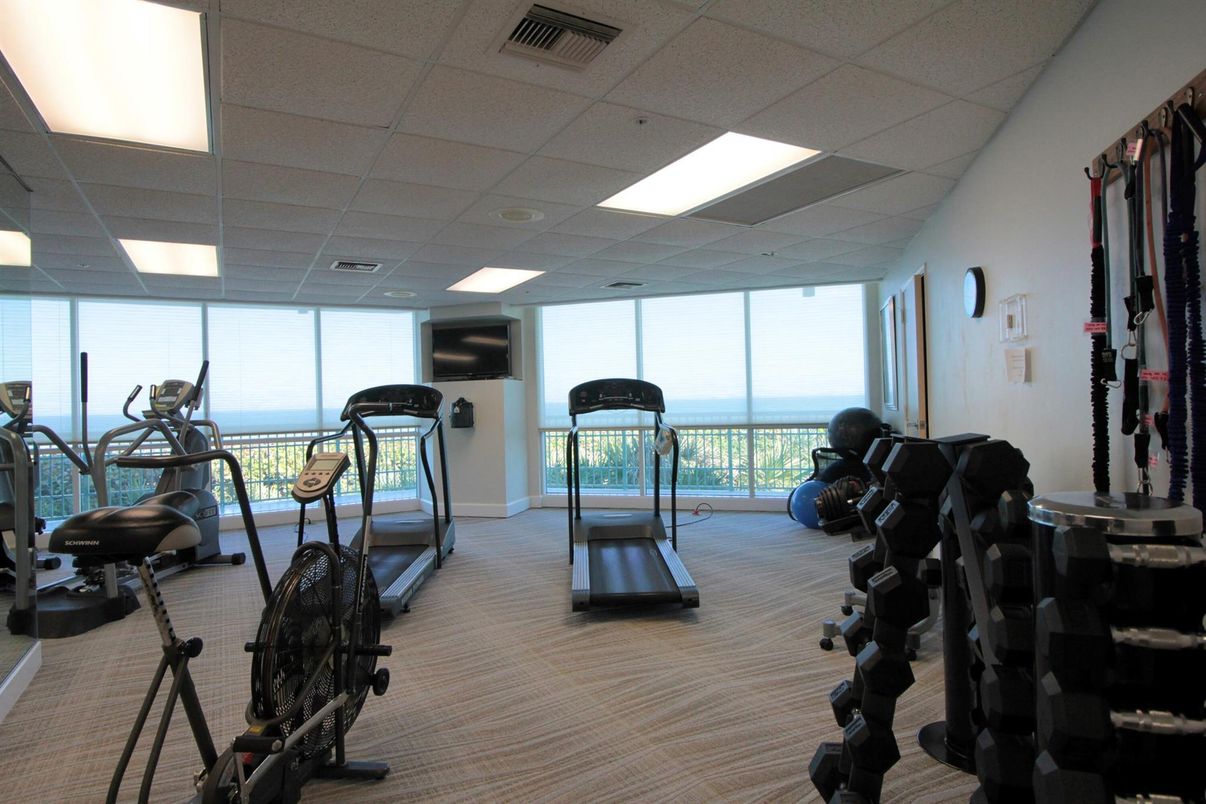 Fitness Equipment, Interior, Recessed Lighting, Water