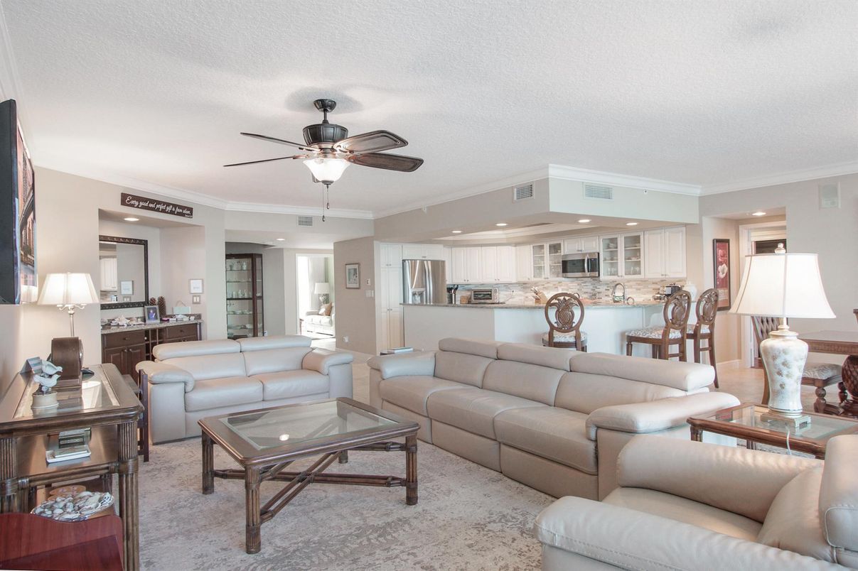 Interior, Kitchen, Living room, Recessed Lighting