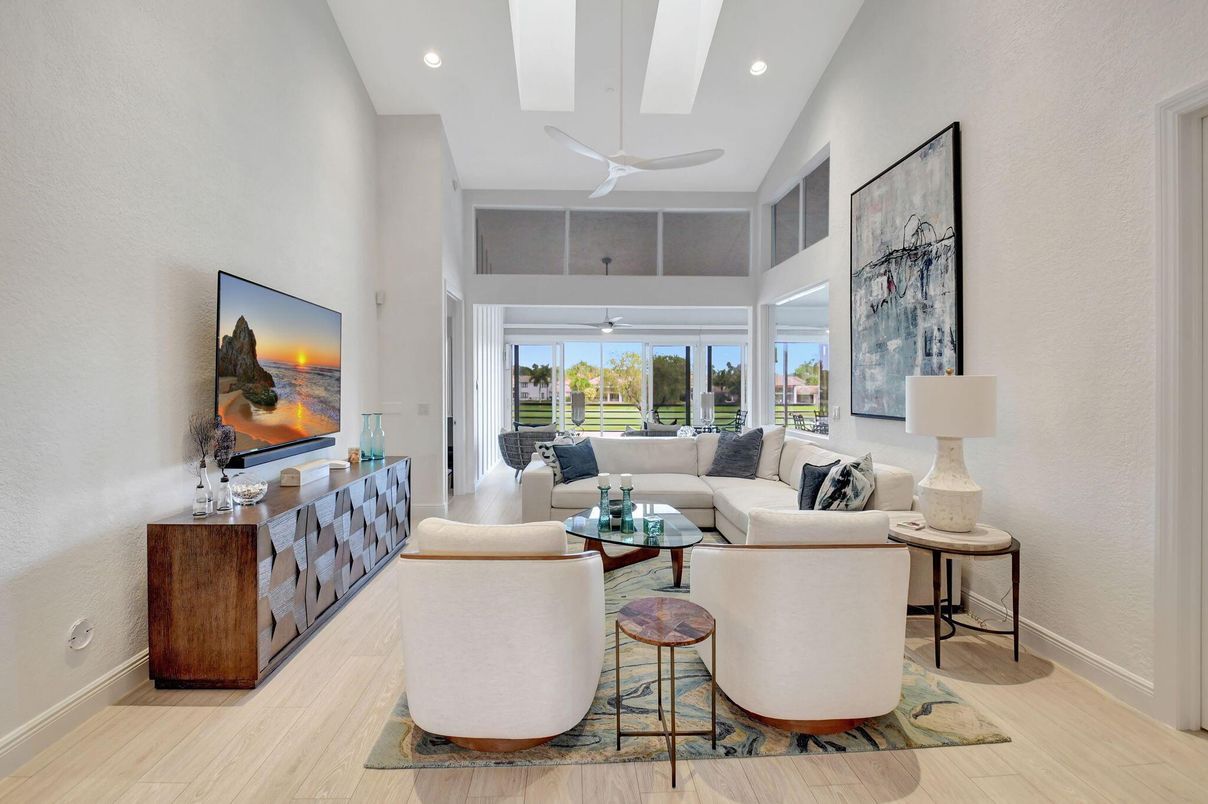 Interior, Living room, Recessed Lighting, Wood Texture Flooring
