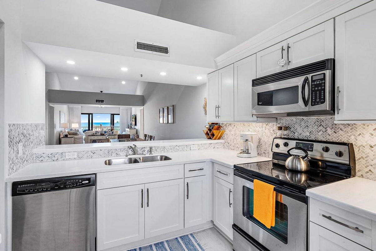 Interior, Kitchen, Recessed Lighting, Stainless Steel Appliances, Water