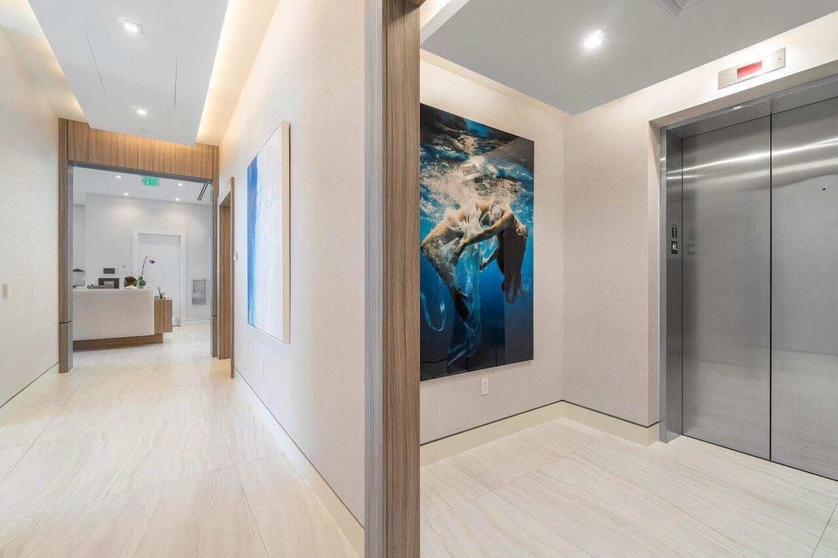 Elevator, Interior, Recessed Lighting