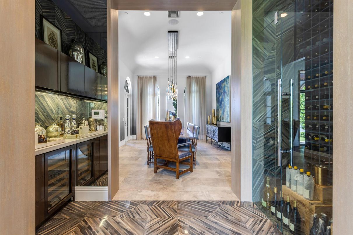 Chandelier, Dining room, Interior, Pendant Lights, Recessed Lighting, Wine Storage