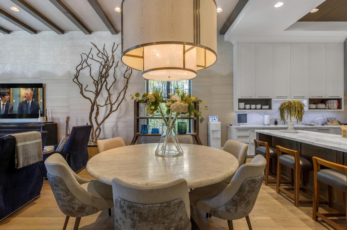 Dining room, Interior, Kitchen, Pendant Lights, Recessed Lighting, Wood Texture Flooring