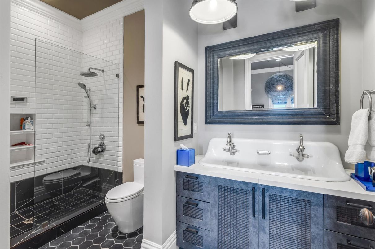 Bathroom, Interior