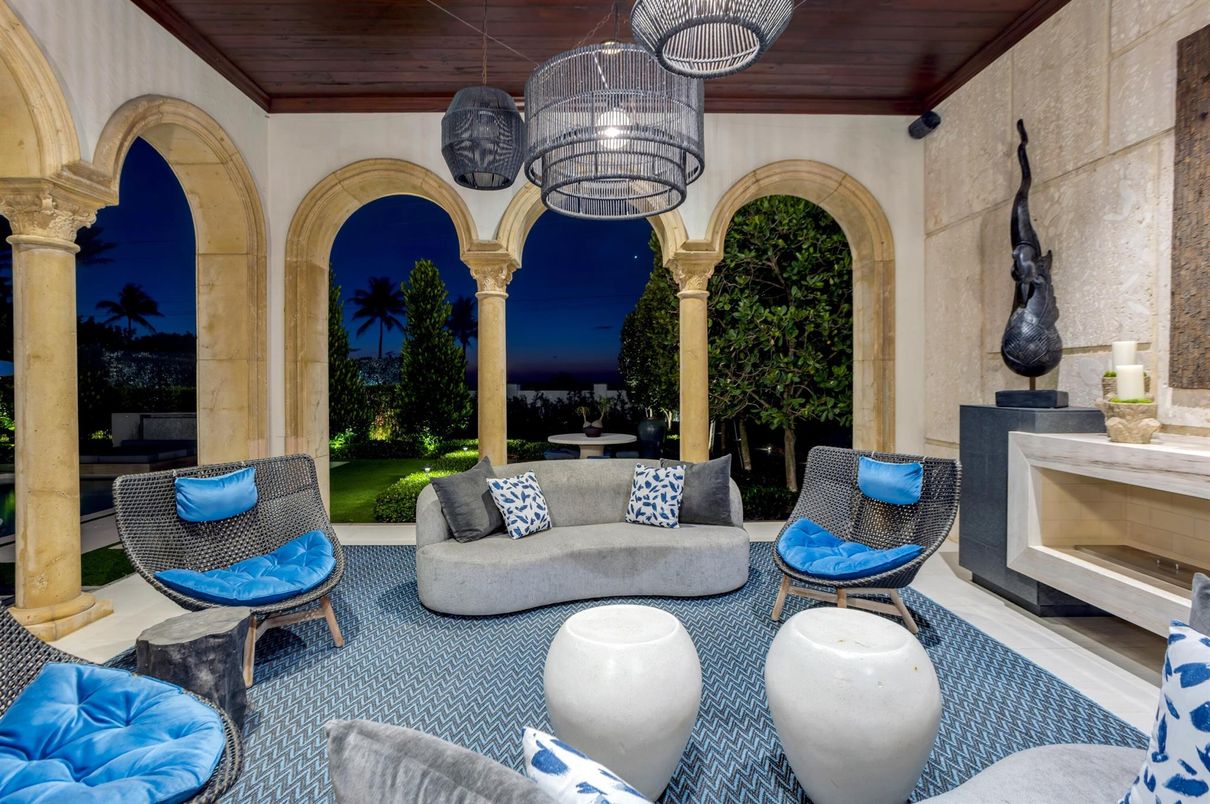 Exterior, Pendant Lights