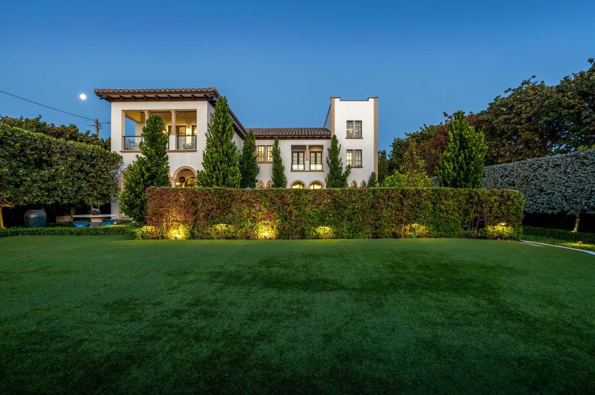 Backyard, Exterior, Facade, Mediterranean