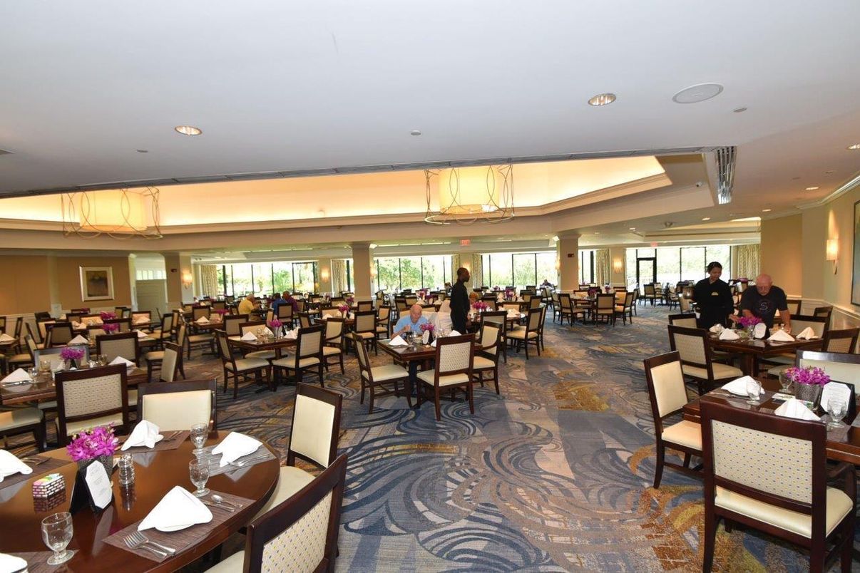 Dining room, Interior, Recessed Lighting