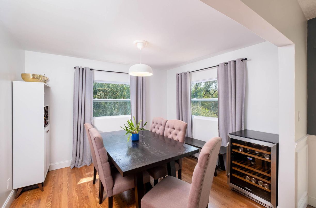 Dining room, Interior, Wood Texture Flooring