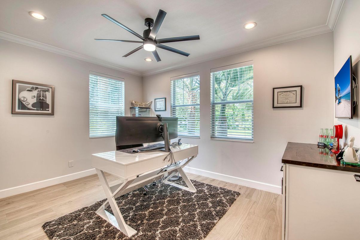 Home Office, Interior, Recessed Lighting, Wood Texture Flooring