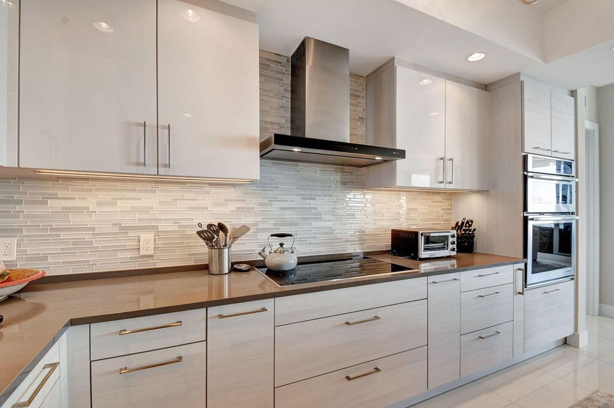 Interior, Kitchen, Recessed Lighting