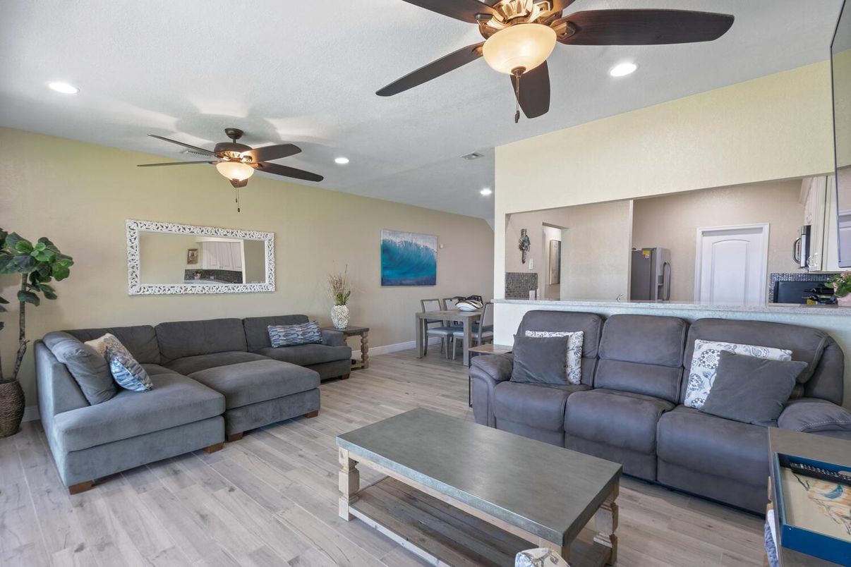 Interior, Living room, Recessed Lighting, Wood Texture Flooring