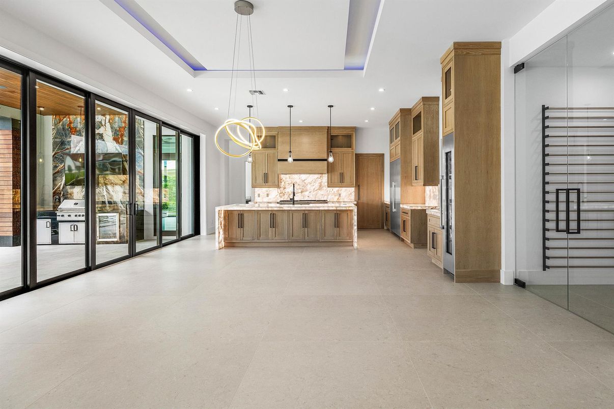 Interior, Kitchen, Pendant Lights, Recessed Lighting, Stainless Steel Appliances