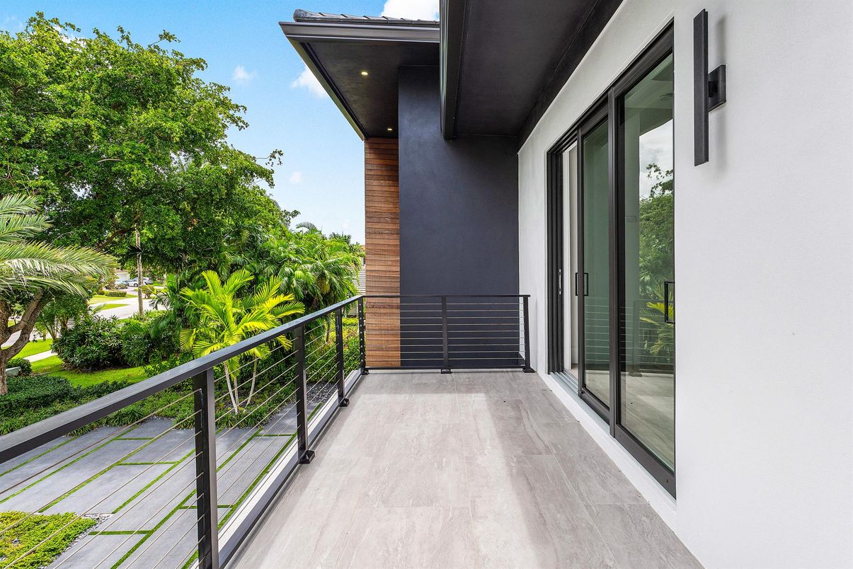 Exterior, Wood Texture Flooring