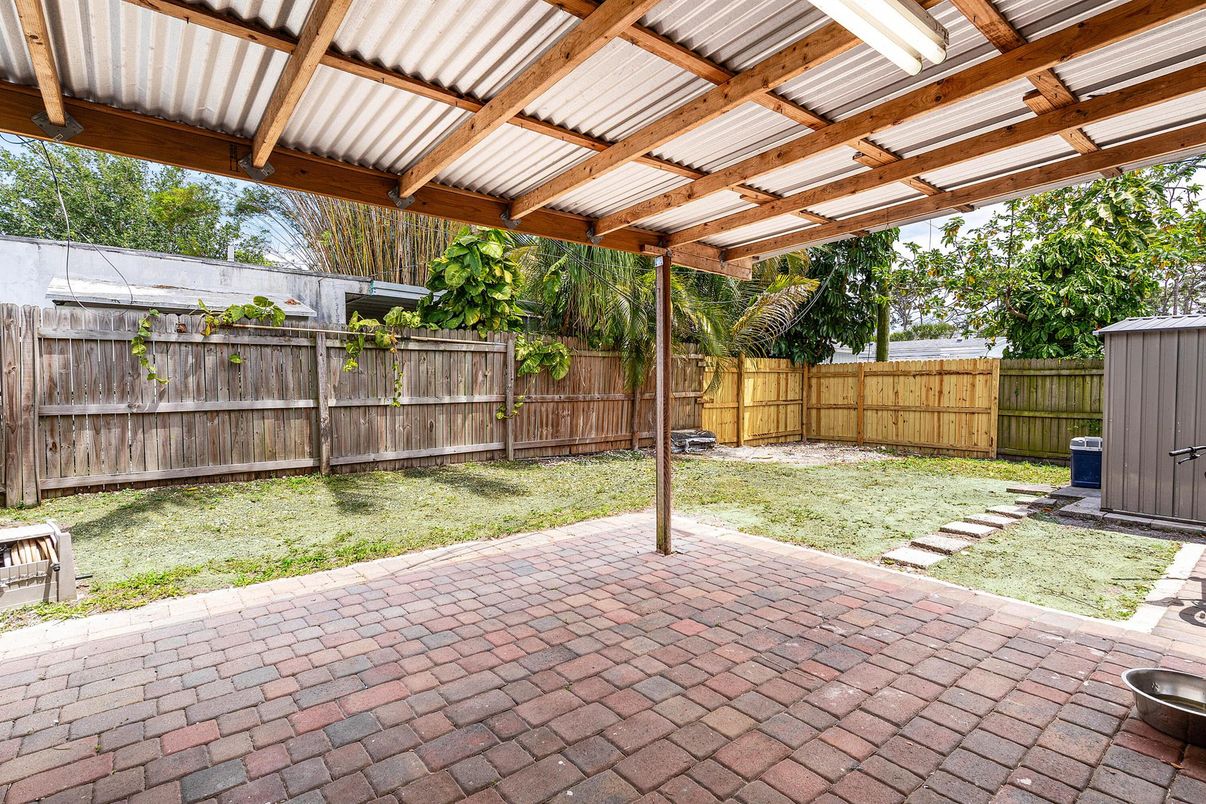 Backyard, Exterior
