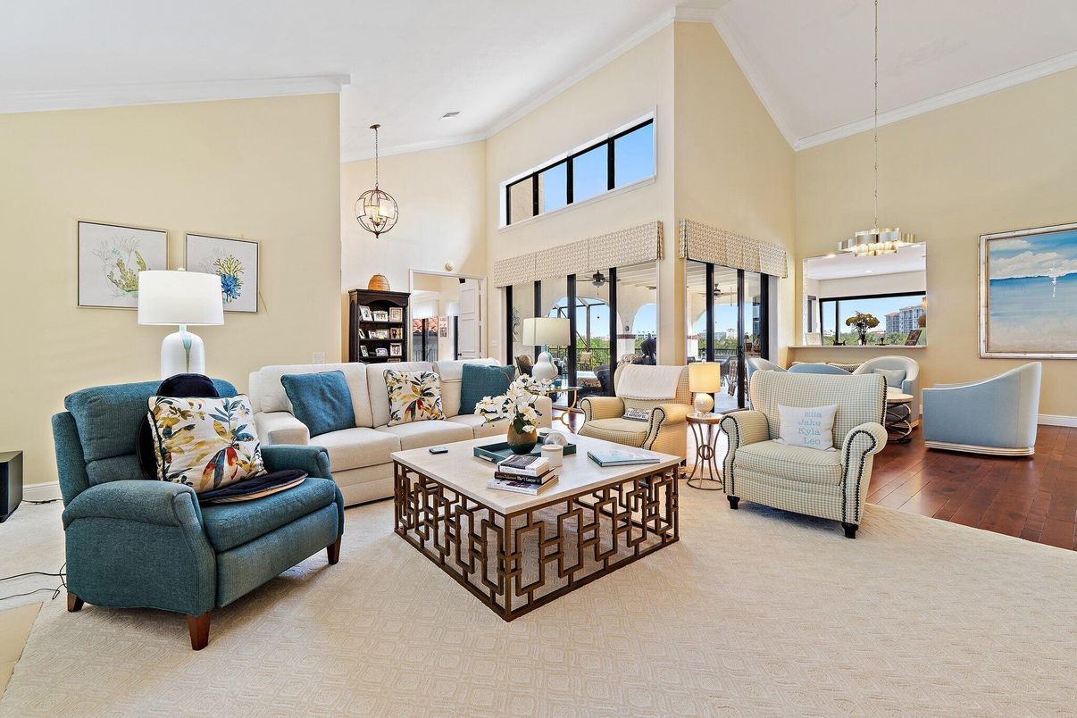 Dining room, Interior, Living room, Pendant Lights, Wood Texture Flooring