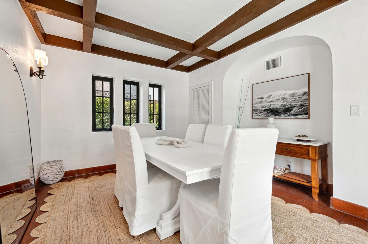 Dining room, Interior, Wooden Beams