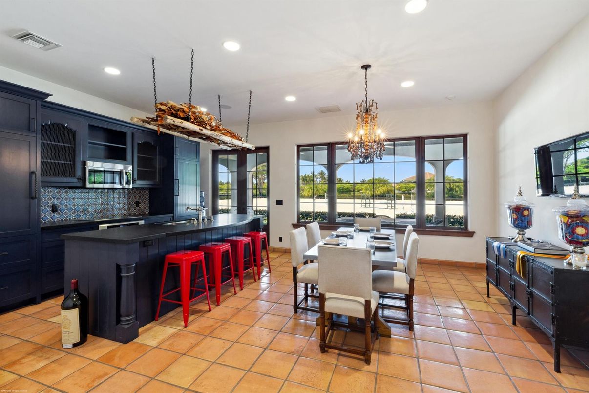 Chandelier, Dining room, Interior, Kitchen, Pendant Lights, Recessed Lighting
