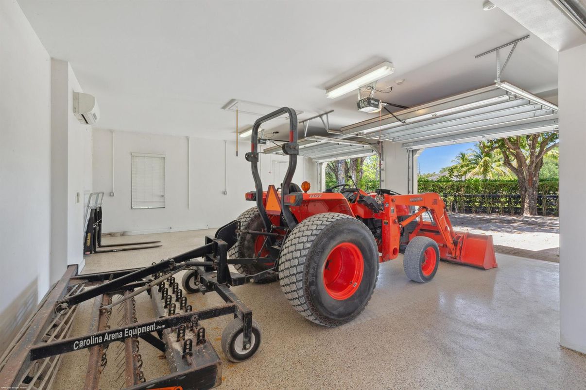 Fitness Equipment, Garage, Interior