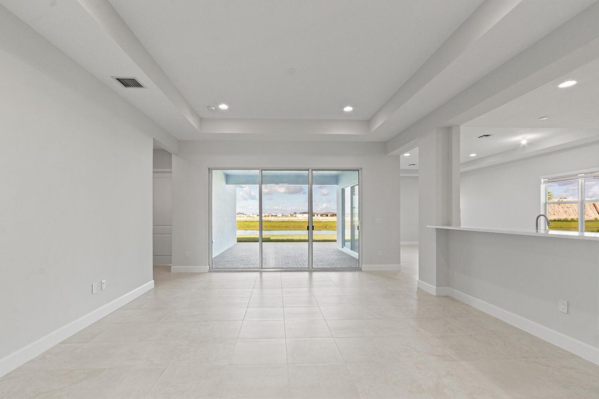 Empty room, Interior, Recessed Lighting